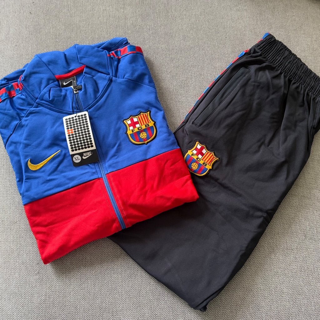 FC Barcelona Trainingspak – Blauw/Rood & Zwart, Nieuw, Ophalen of Verzenden, Voetbal, Maat 48/50 (M)