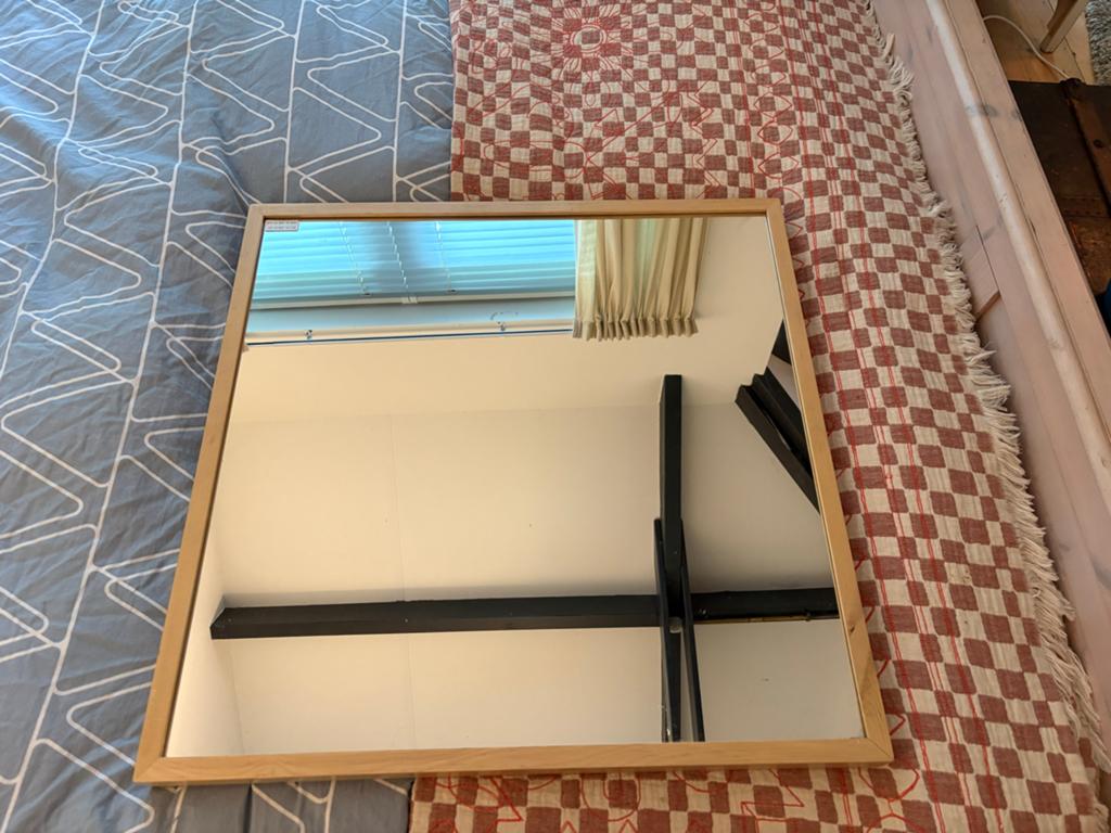 IKEA STAVE Spiegel met houten lijst, Gebruikt, Vierkant, Ophalen of Verzenden, Minder dan 100 cm