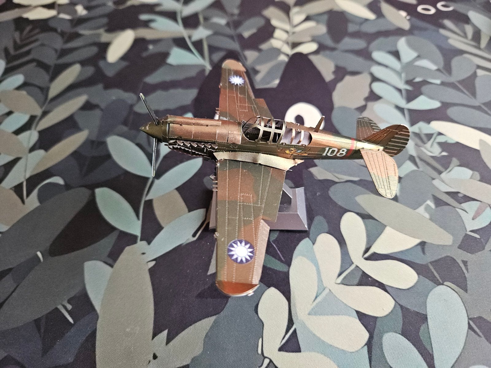 Metal Earth P-40 Warhawk model, Ophalen of Verzenden, 1:72 tot 1:144, Overige merken