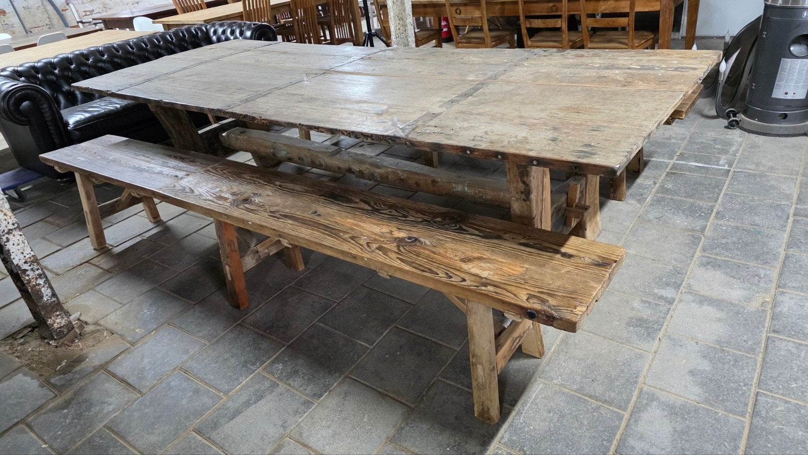 exclusieve kloostertafel met 2 banken  200+ jaar oud hout, Antiek en Kunst, Ophalen