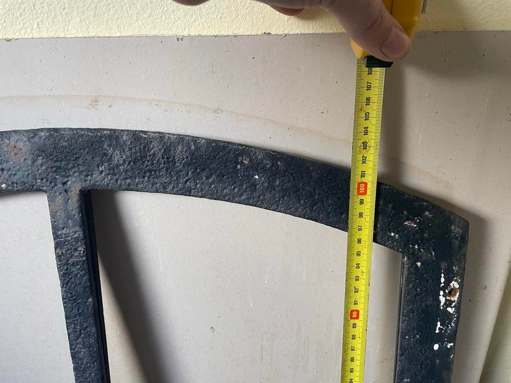 Antiek gietijzeren stalramen - Decoratief en robuust, Doe-het-zelf en Verbouw, Glas en Ramen, Ophalen, Gevelraam of Ruit, Gebruikt