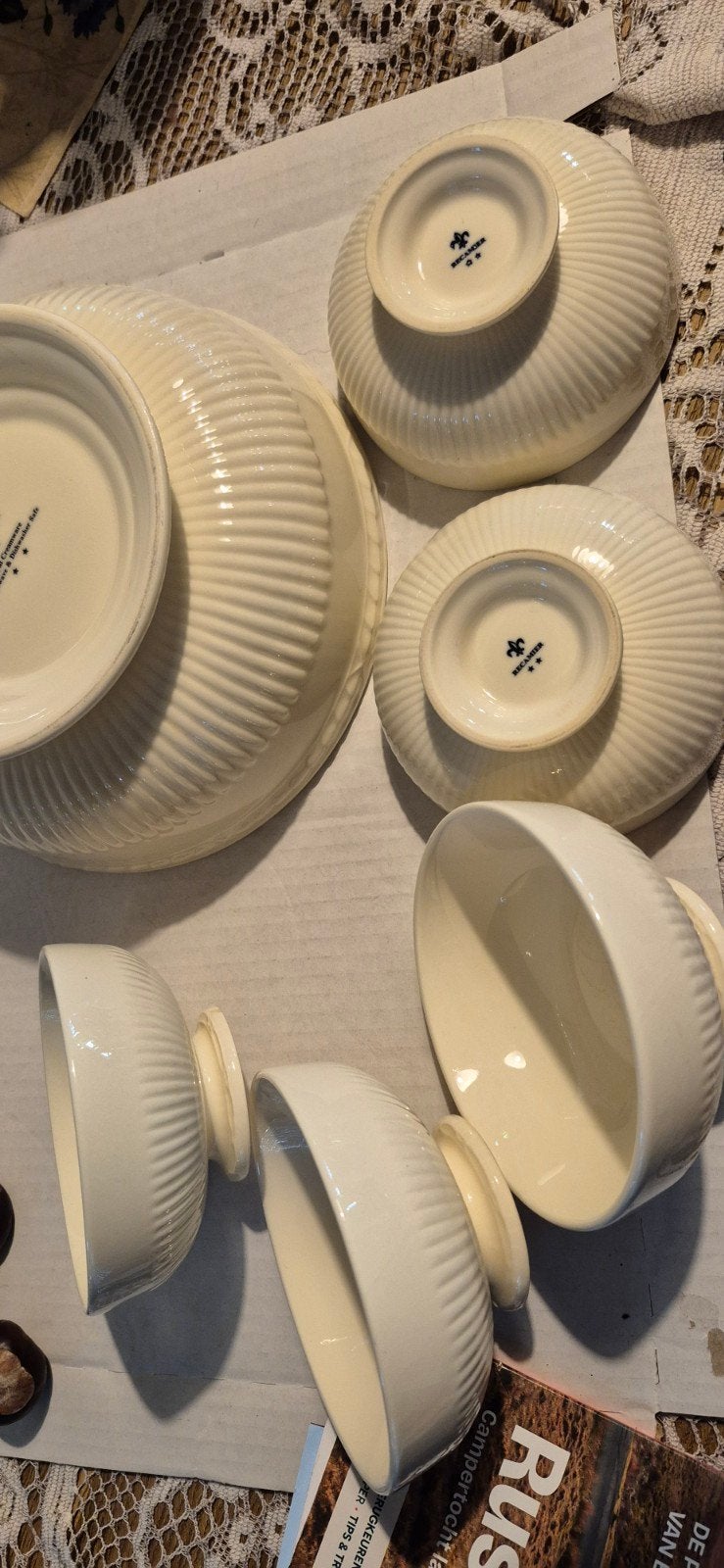 Mooie schalenset van Recamier by Royal Creamware, Antiek en Kunst, Verzenden