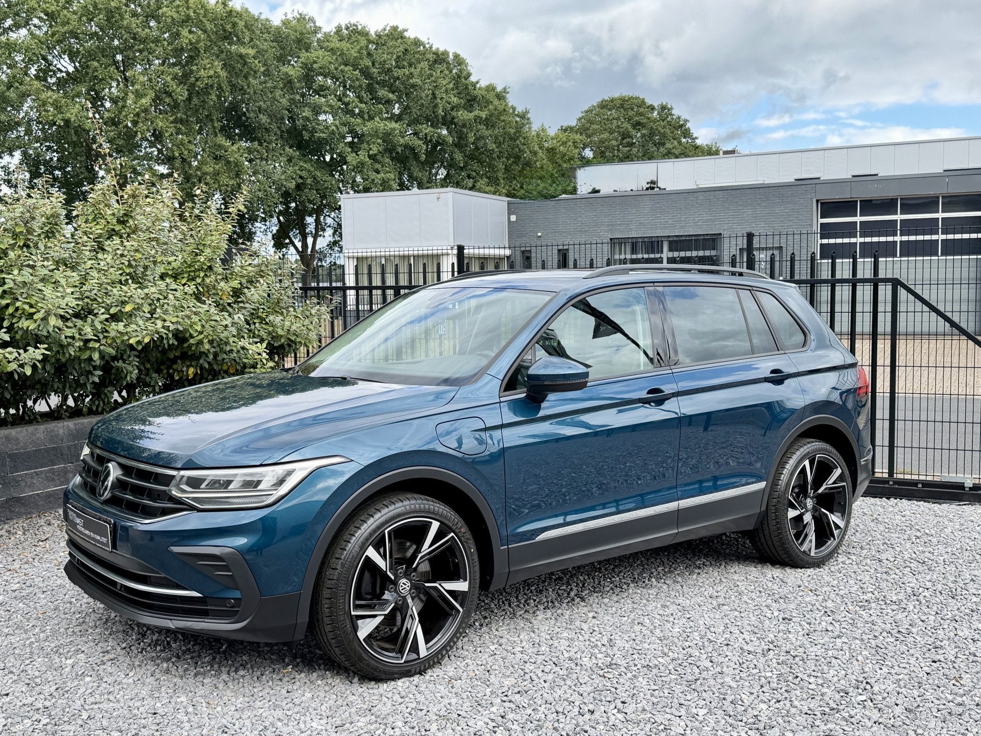 Volkswagen Tiguan 1.4 TSI eHybrid Life Leer|Memory|Camera|AC, Auto's, Volkswagen, 1716 kg, Gebruikt, 4 cilinders, Met garantie (alle)