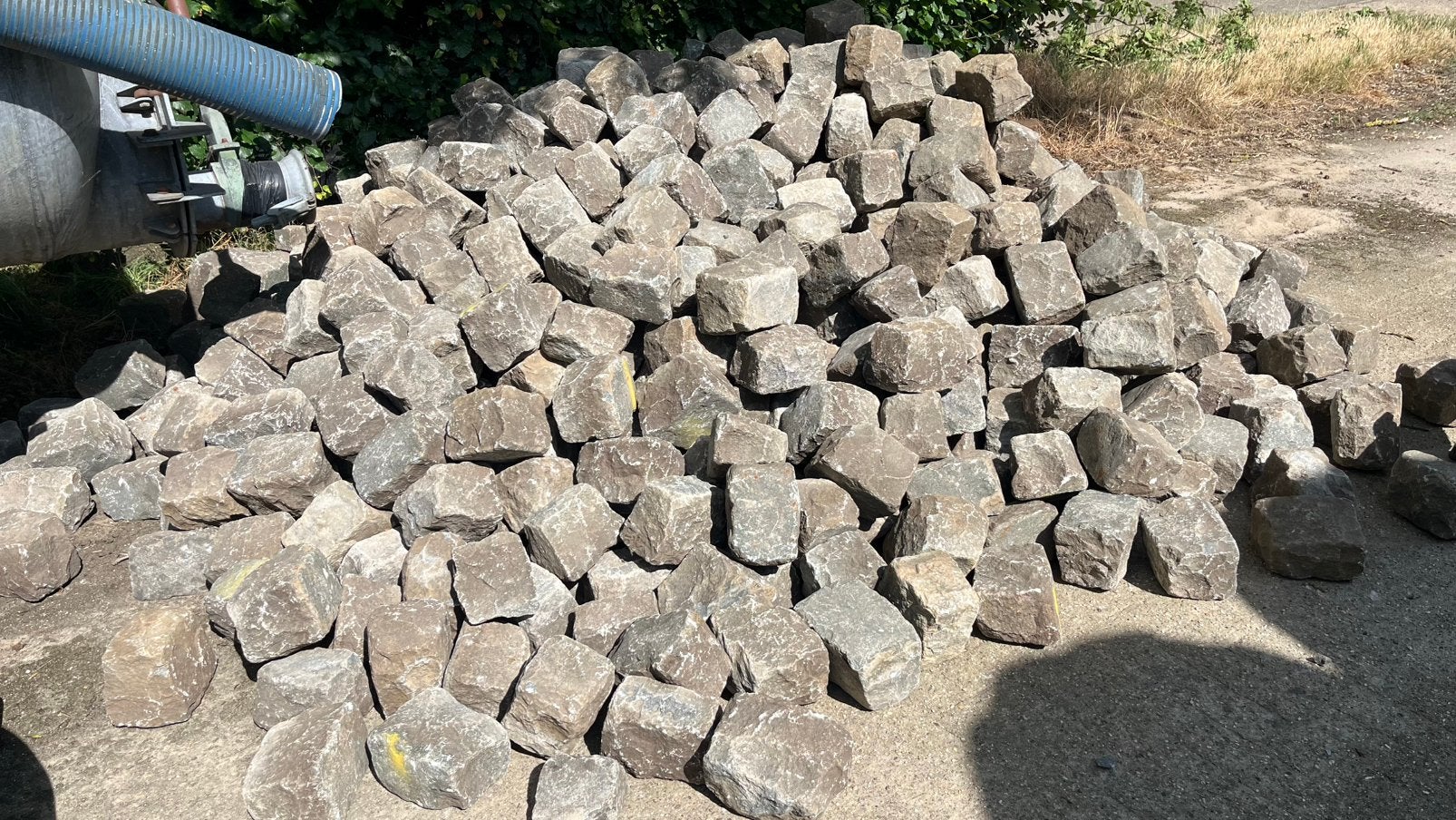 Zweeds graniet kasseien kinderkoppen, Tuin en Terras, Ophalen, Graniet, Overige typen, Zo goed als nieuw