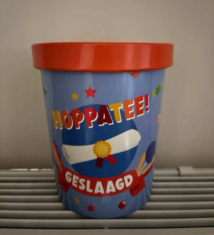 Geslaagd Hoera! Snoepemmer - Perfect voor afstuderen, Ophalen of Verzenden, Nieuw, Feestartikel, Overige