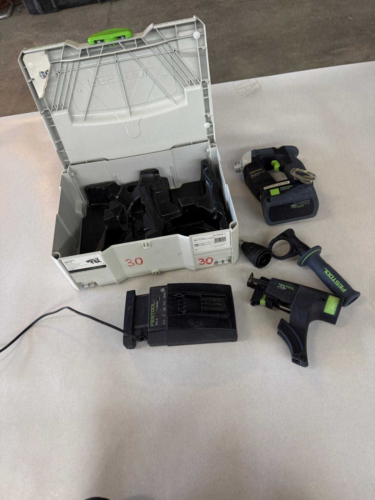 Festool DWC 18-2500 Li-Basic accuschroefmachine, Ophalen, Gebruikt, 600 watt of meer, Boor- en Schroefmachine