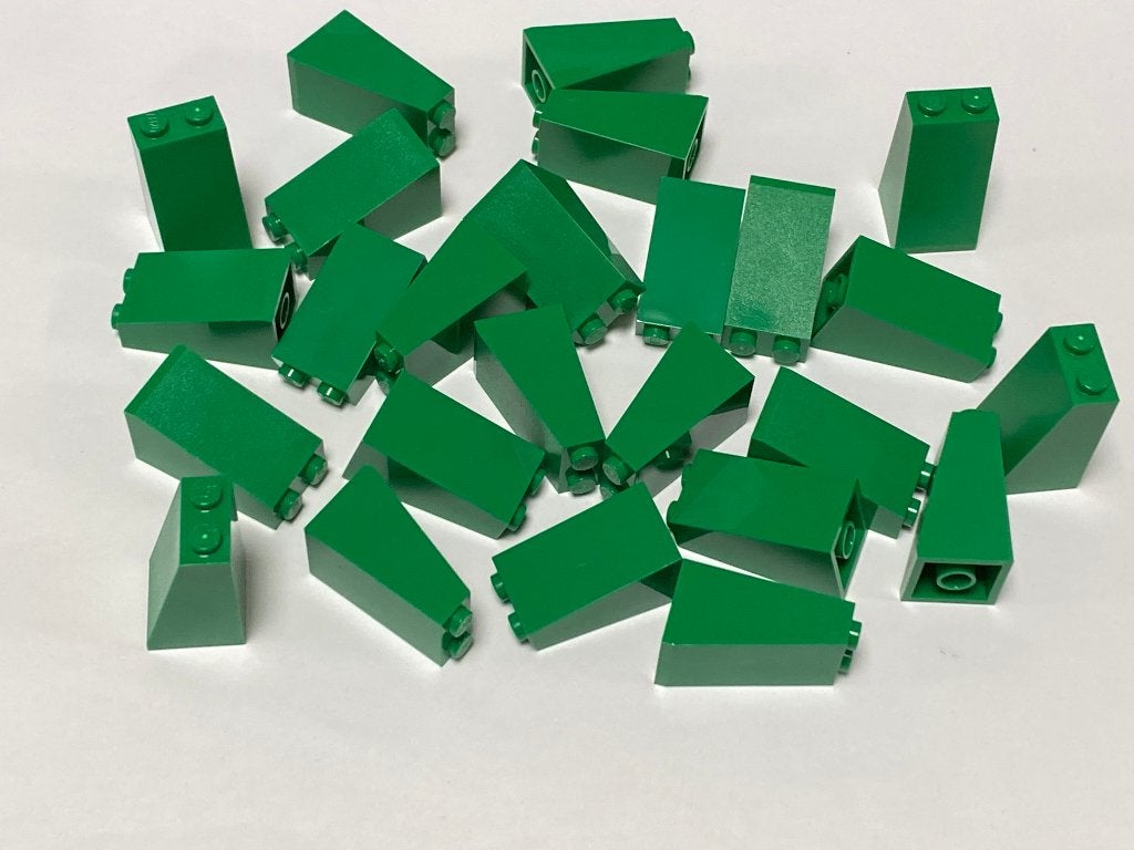 Partij 25x nieuwe 2x2x3 Lego dakpannen in diverse kleuren, Overige thema's, Lego, Nieuw, Ophalen of Verzenden