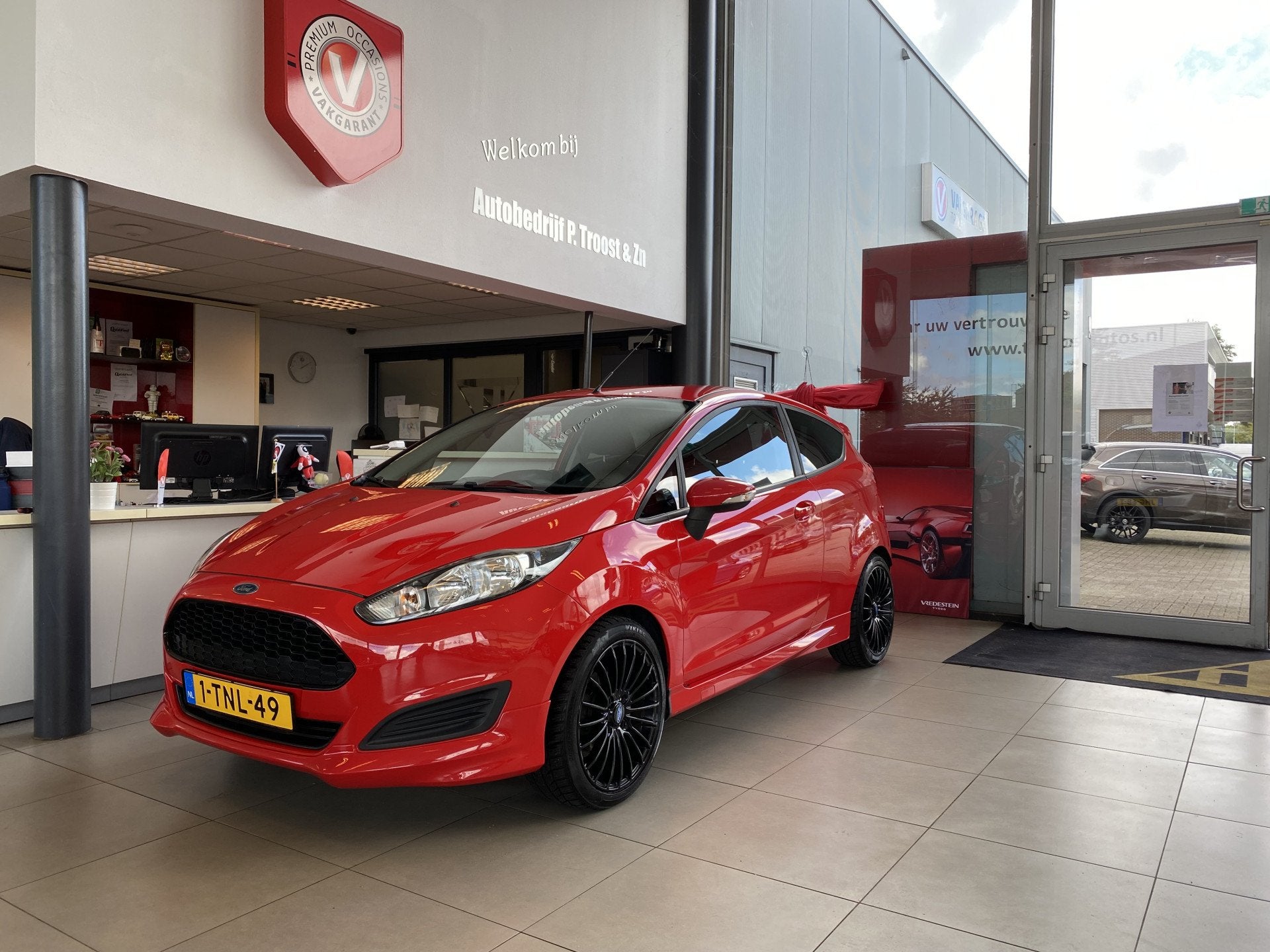 Ford Fiesta 1.0 EcoBoost Hot Hatch,Navigatie,Airco,Cruisecon, Voorwielaandrijving, Zwart, 23 km/l, Origineel Nederlands