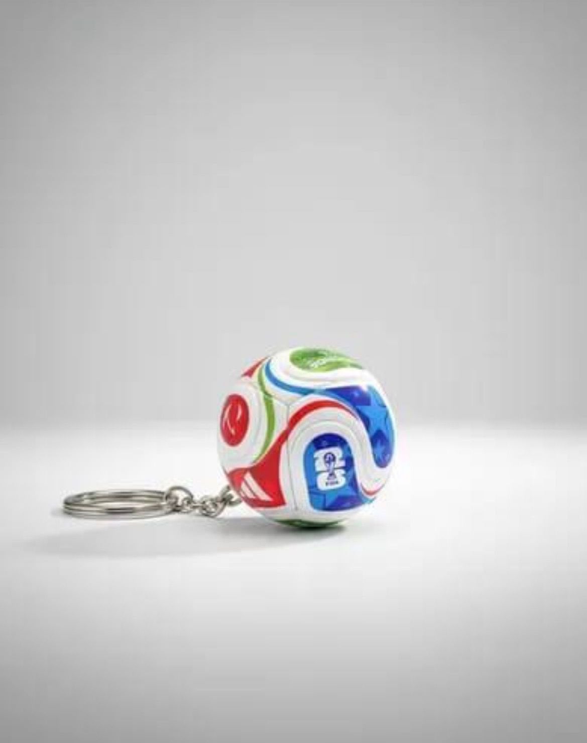 Wk voetbal sleutelhanger, Ophalen of Verzenden, Zo goed als nieuw, Sport