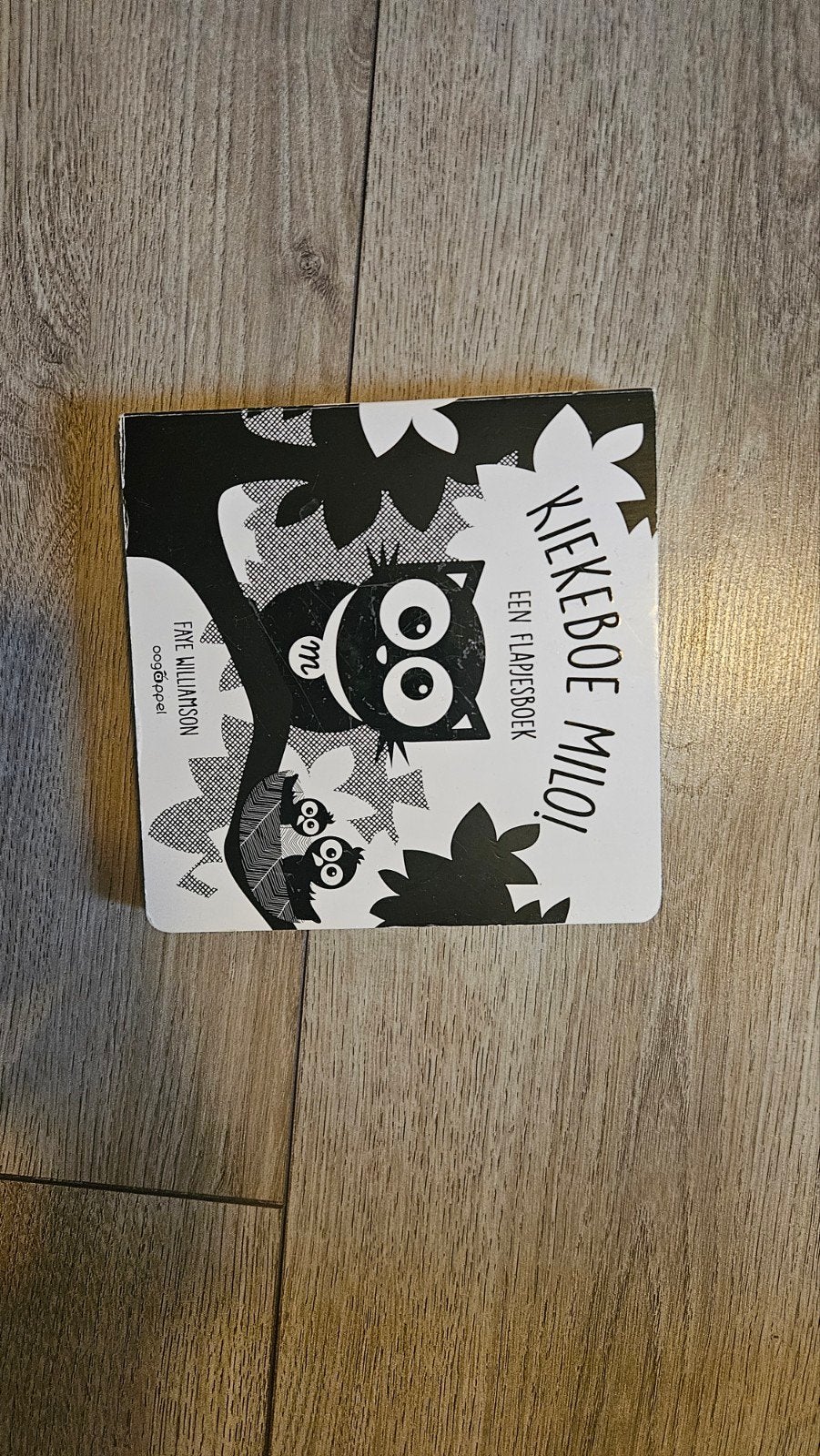 Kiekeboe Milo! Een flappesboek - Frie Willemsyn, Boeken, Frie Willemsyn, Ophalen of Verzenden, Uitklap-, Voel- of Ontdekboek, 0 tot 6 maanden