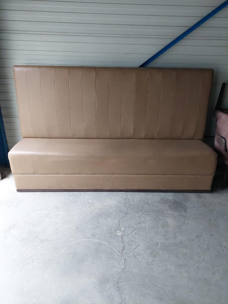 Gebruikte restaurant bank in taupe kleur, Ophalen, Gebruikt, Minder dan 75 cm, Restaurant, Horeca, Vintage