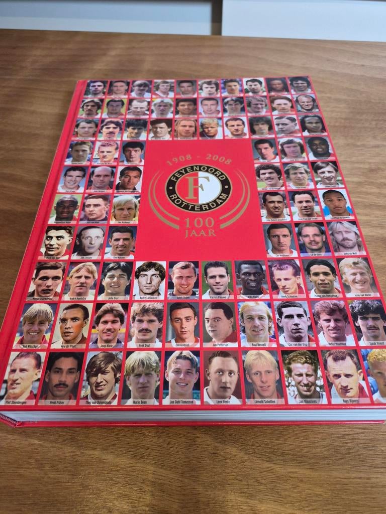 Jubileumboek 100 jaar Feyenoord, Ophalen of Verzenden, Zo goed als nieuw, Balsport