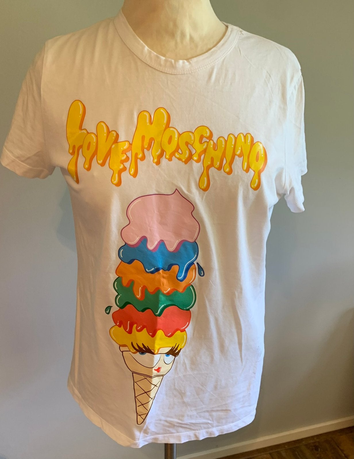 Moschino shirt mt S/M, Ophalen of Verzenden, Zo goed als nieuw