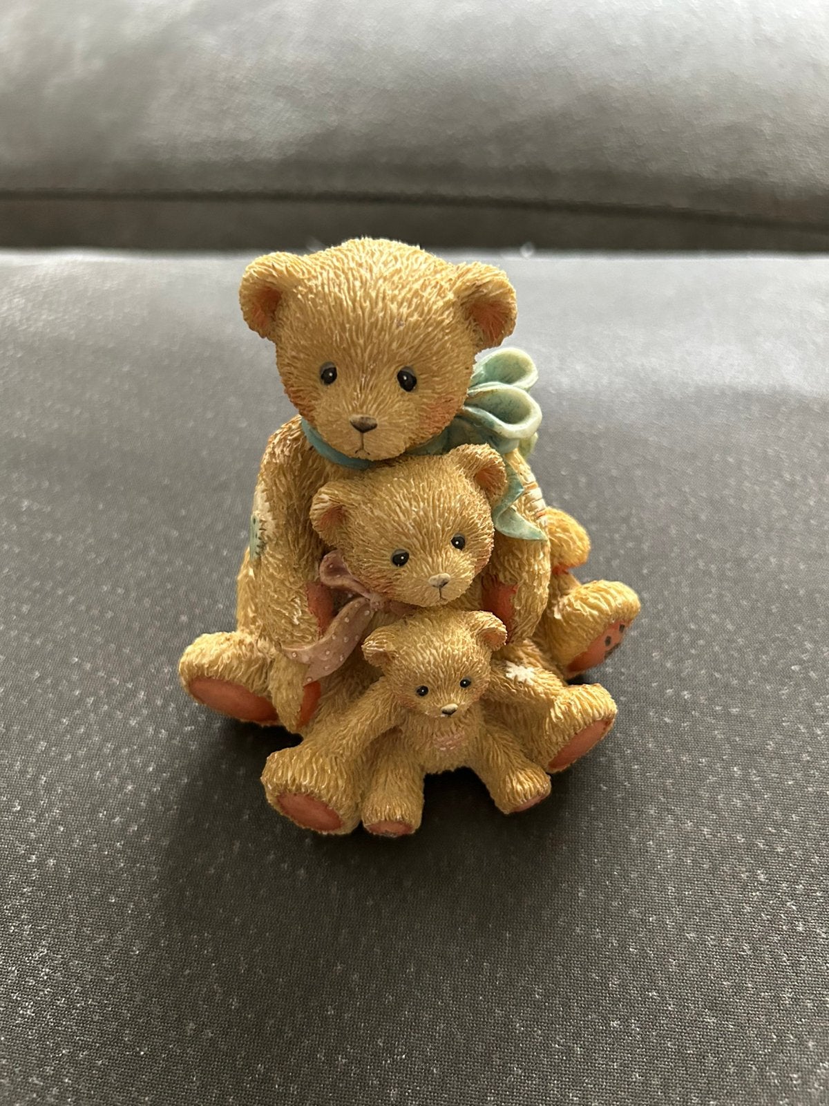 Cherished teddies beeldje “theodore, samantha & tyler, Verzamelen, Ophalen of Verzenden, Zo goed als nieuw, Beeldje, Cherished Teddies