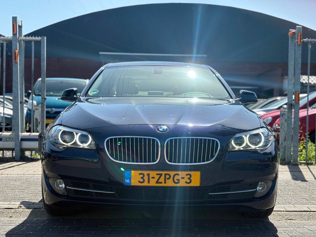 BMW 5-serie 528i High Executive | NWE D-Ketting | Xenon | Le, Automaat, Euro 5, Gebruikt, Beige