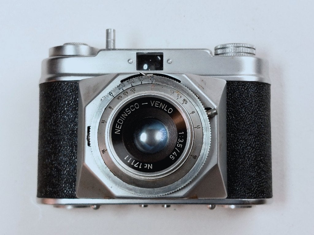 Twee vintage fotocamera's Nedinsco Primo,  Zeiss Ikon Ikonta, Ophalen of Verzenden, Gebruikt, Compact, Overige Merken