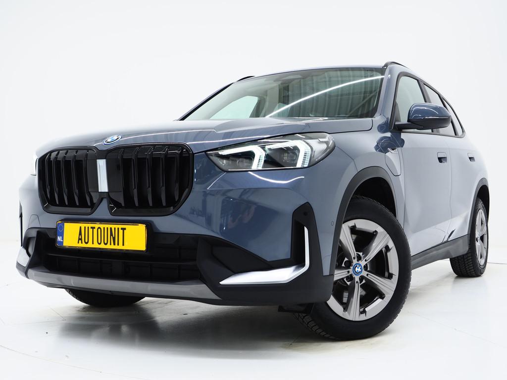 BMW X1 xDrive25e Individual | Panoramadak | Leder | Camera |, Gebruikt, Zwart, Blauw, Bedrijf