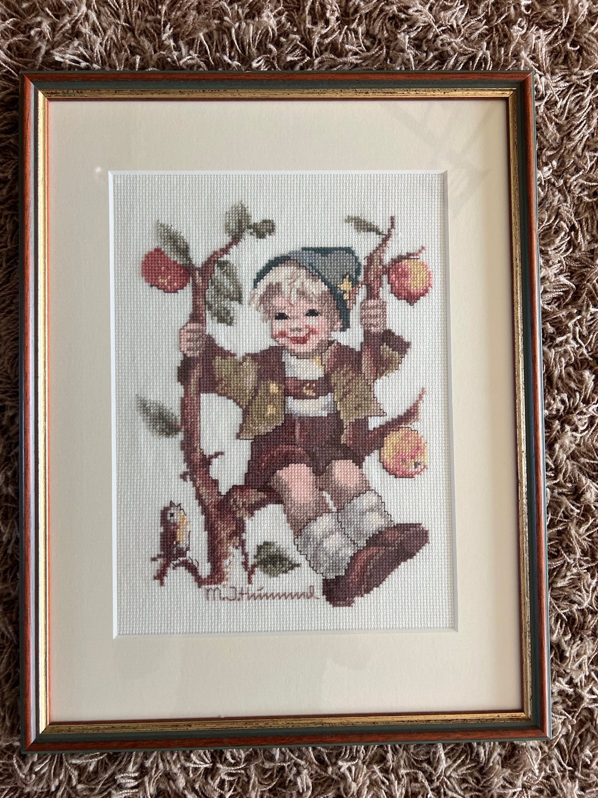 Geborduurde Hummel-afbeeldingen in lijst (2 stuks), Huis en Inrichting, Ophalen, 50 – 75, Minder dan 50 cm, Oorspronkelijke maker