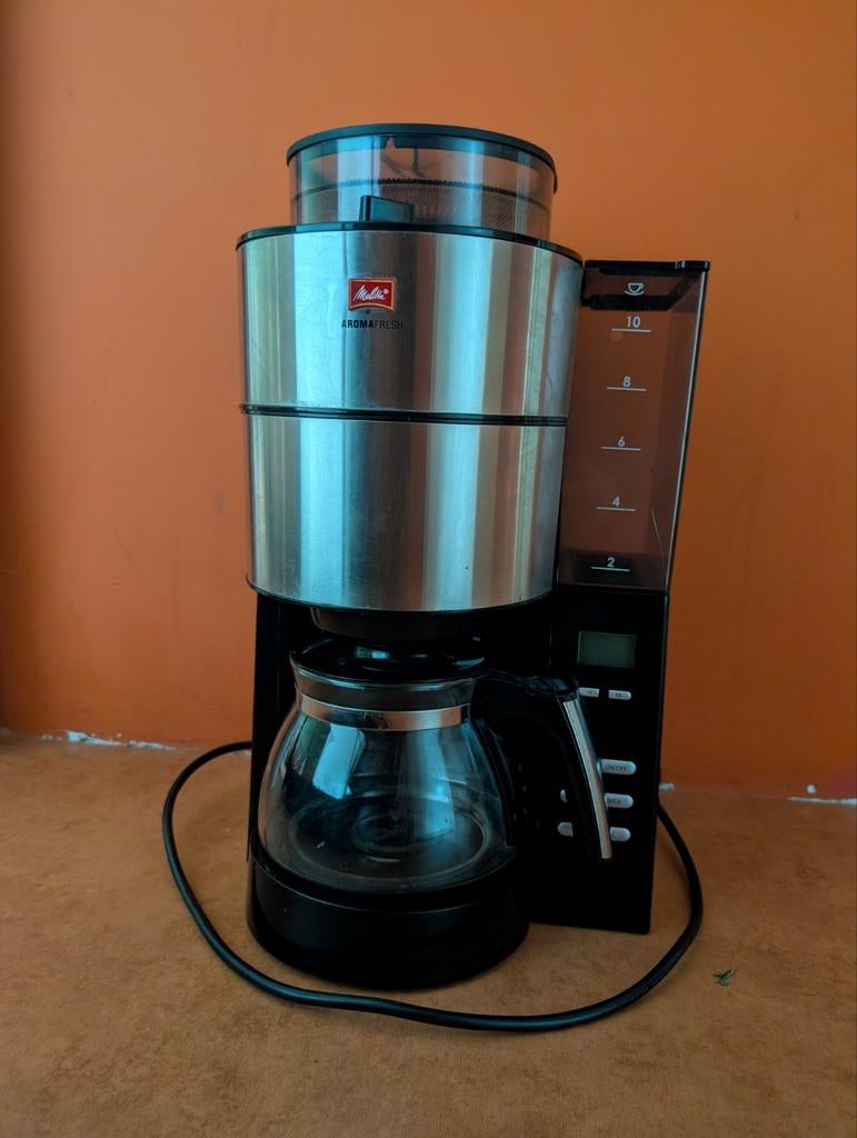Melitta AromaFresh koffiezetapparaat met maal functie, Gebruikt, Ophalen of Verzenden, Gemalen koffie, Combi