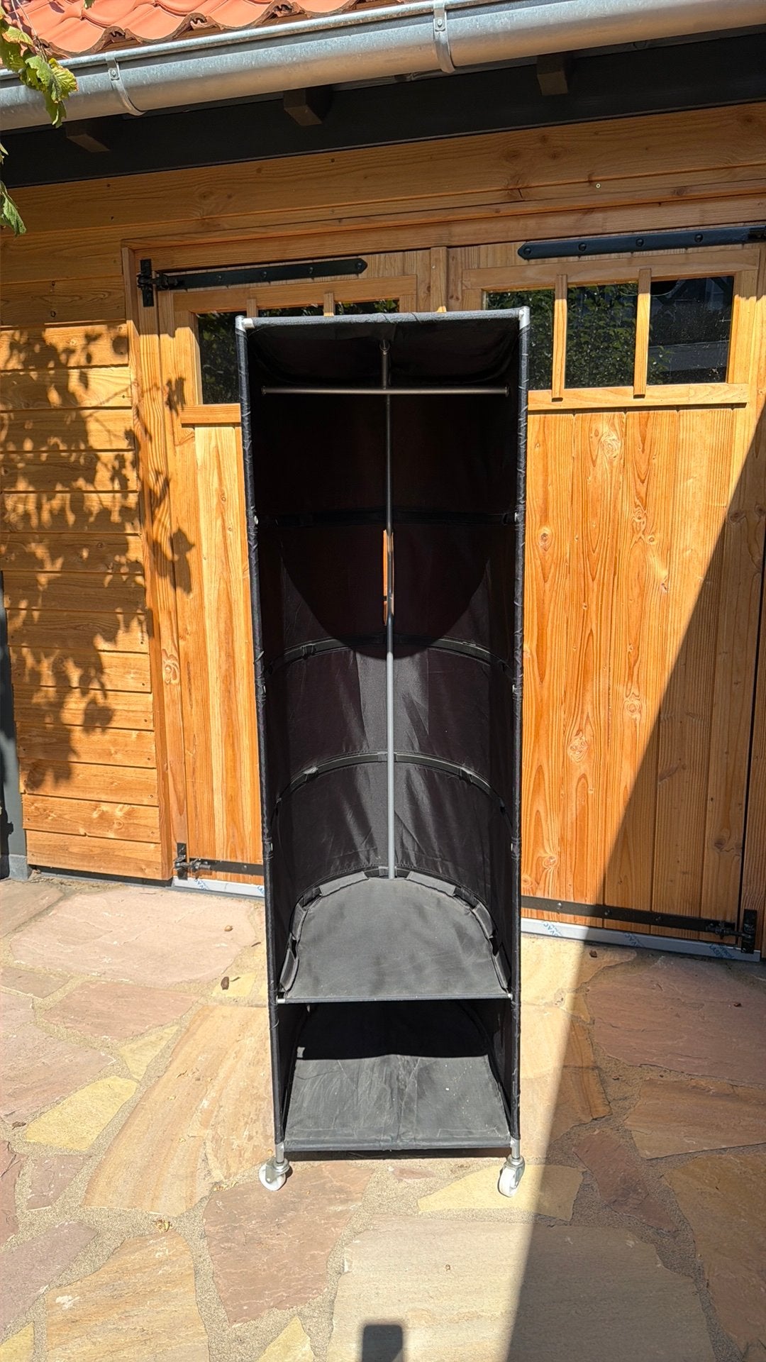 Gratis ophalen 2 x Mobiel kleding hangrek lichtgewicht, Ophalen, Gebruikt, Met plank(en), 50 tot 100 cm
