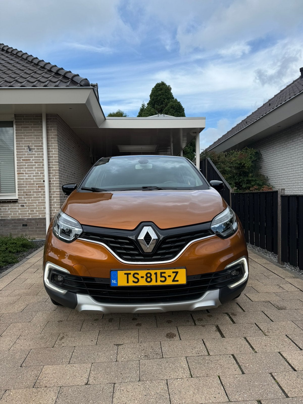 Renault Captur 0.9 TCE 90 2018 Bruin met veel extra’s, Voorwielaandrijving, 898 cc, Bruin, 620 kg