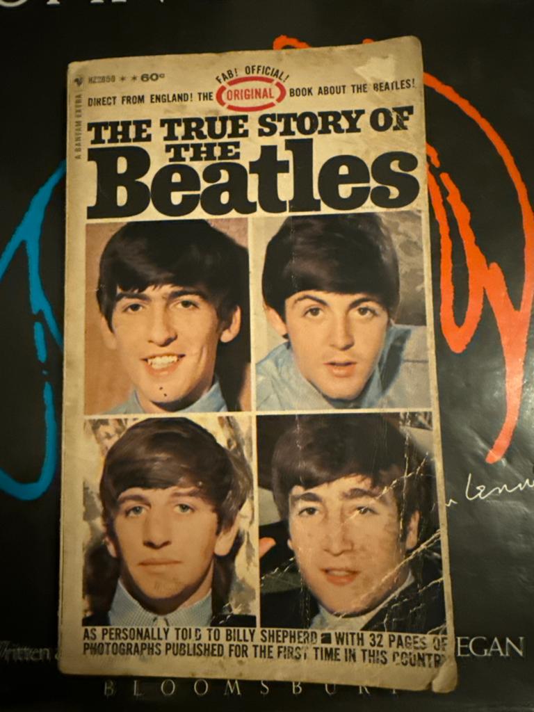 The True Story of The Beatles - Origineel Boek 1964, Boeken, Ophalen of Verzenden, Gelezen, Artiest