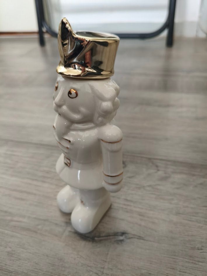 Notenkraker beeldje van aardewerk, Ophalen of Verzenden, Zo goed als nieuw