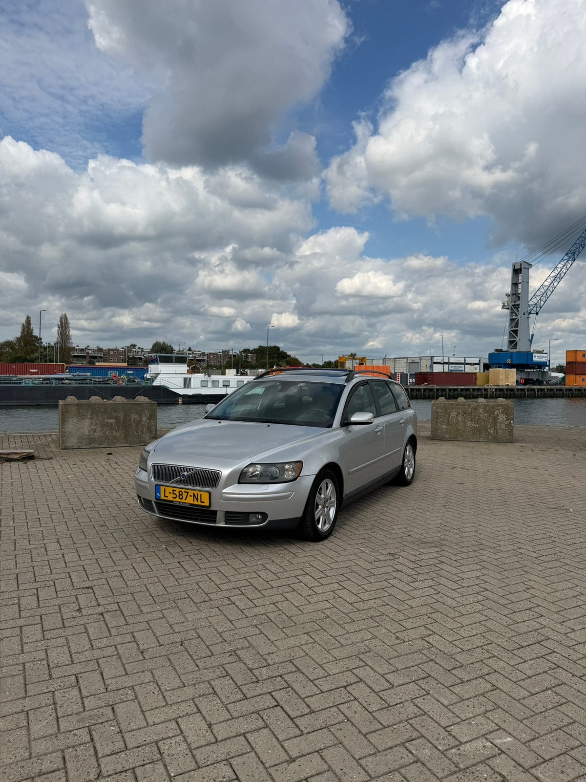 Volvo V50 2.5 T5 Automaat 220pk NEW APK, 2521 cc, V50, 220 pk, 1500 kg