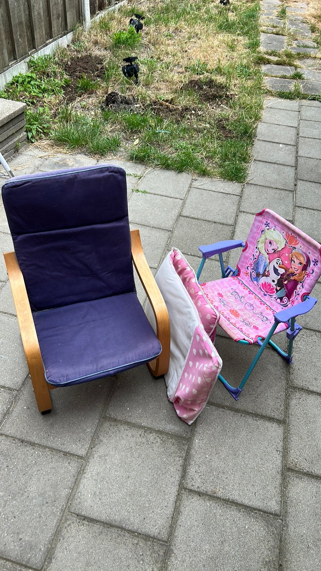 Twee kinderstoelen, Ophalen, Zo goed als nieuw