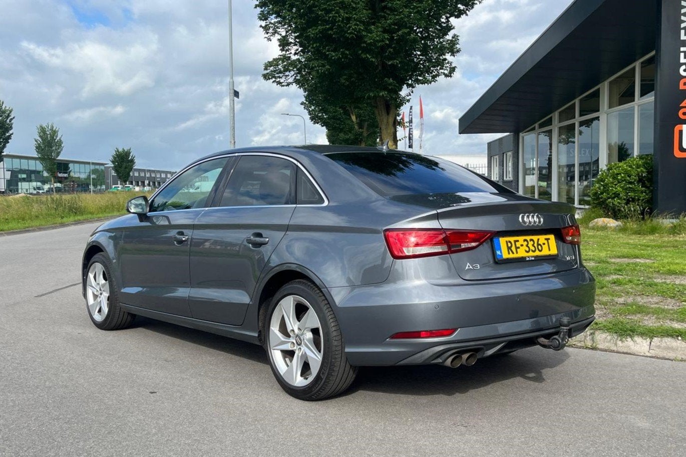 Audi A3 Limousine 1.5 TFSI CoD | TREKHAAK | CRUISE |, Auto's, Audi, Voorwielaandrijving, Stof, 4 cilinders, 150 pk