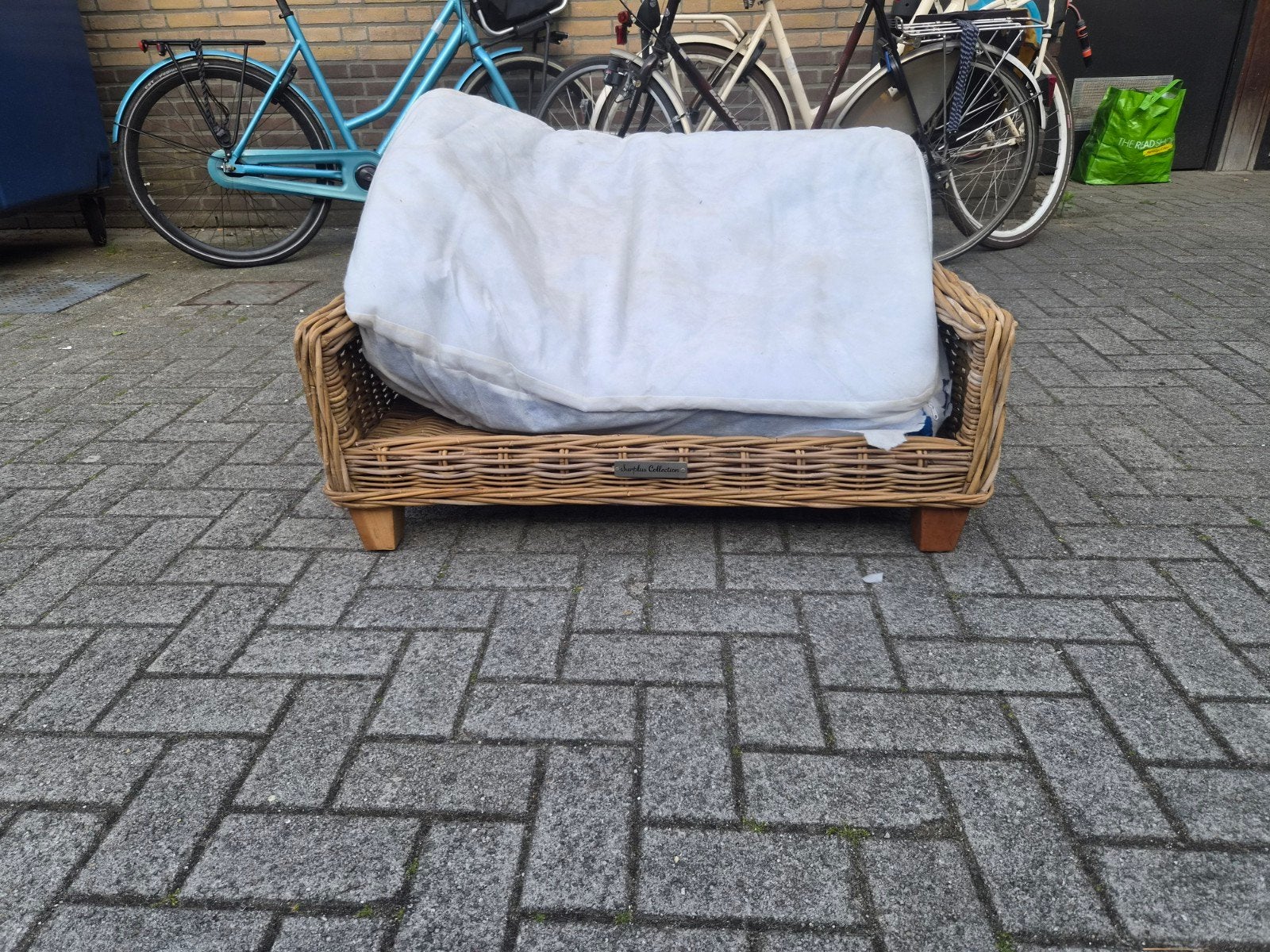 hondenmand, Ophalen