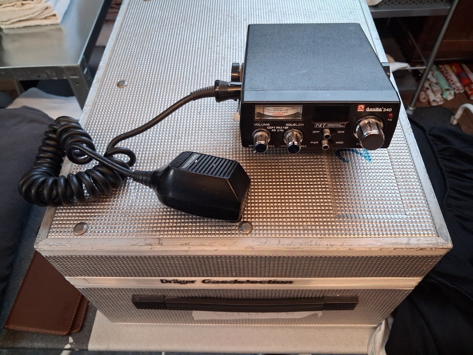 Danita 340 27 MC Zendbakje 4 Watt, 40 Kanalen met Microfoon, Telecommunicatie, Zenders en Ontvangers, Ophalen of Verzenden, Gebruikt