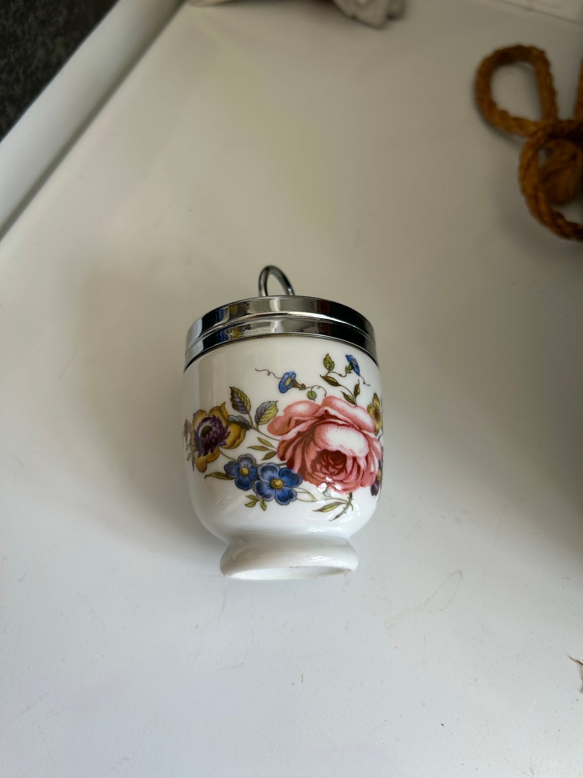Antieke vintage Royal Worcester egg coddler met bloemmotief, Ophalen of Verzenden, Overige stijlen, Overige typen
