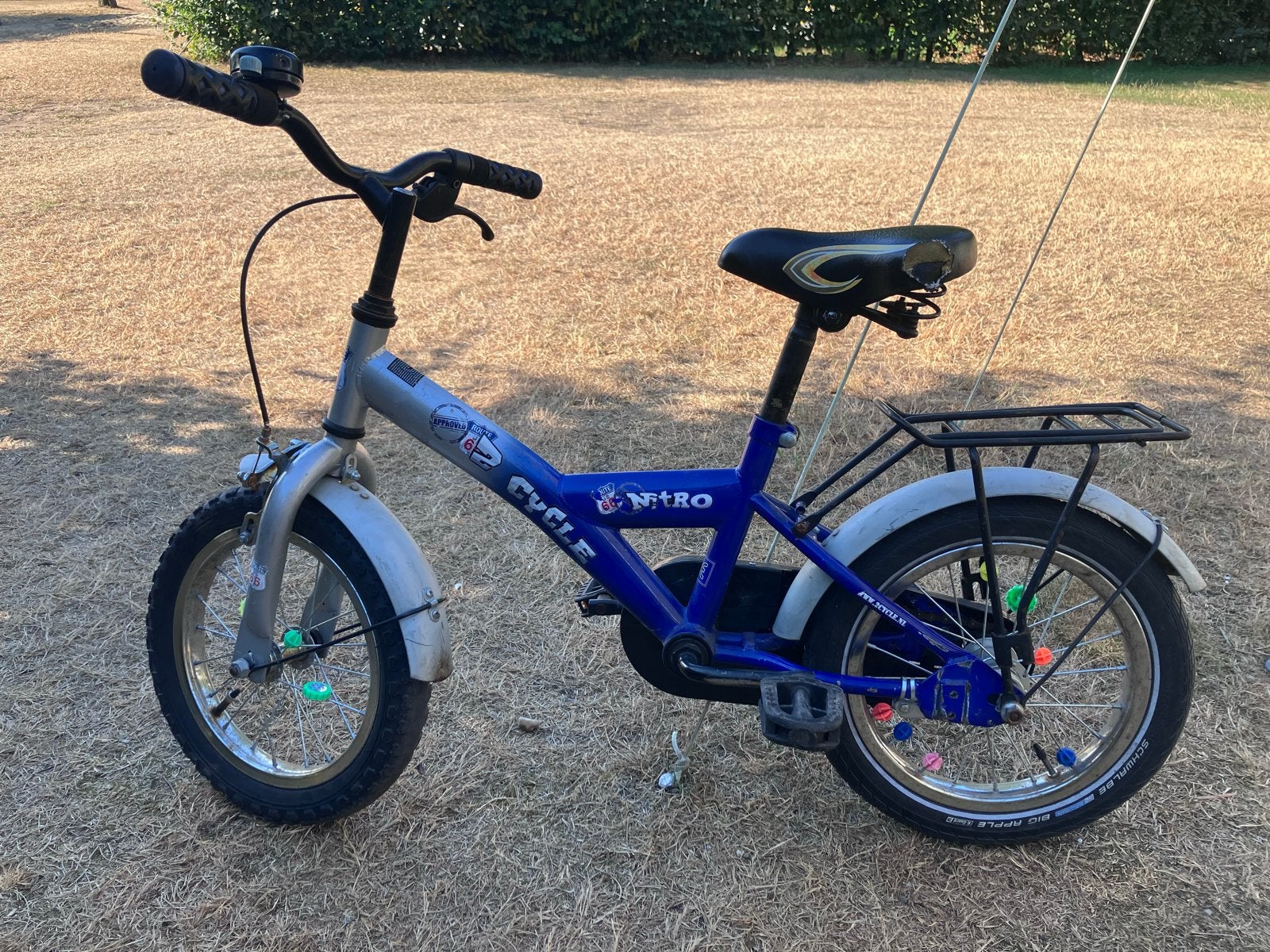 Kinderfiets 16 inch met zijwieltjes, Fietsen en Brommers, Fietsen | Kinderfietsjes, Ophalen, Zijwieltjes, Velgrem, 16 tot 20 inch