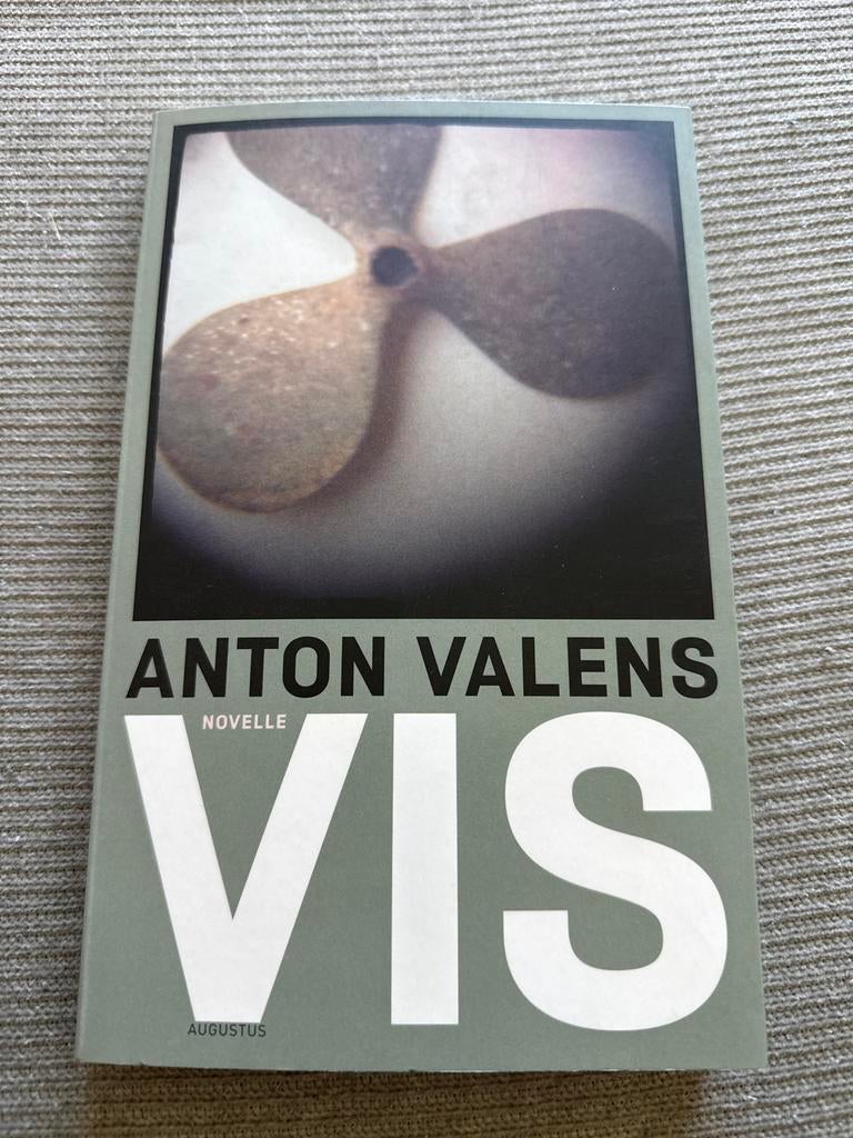 Anton Valens - Vis, Boeken, Literatuur, Zo goed als nieuw, Ophalen of Verzenden