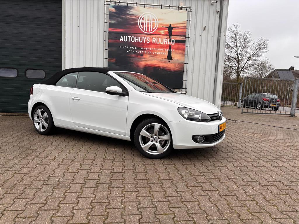 Volkswagen Golf Cabriolet Dealeronderhouden NAP APK GARANTIE, Auto's, Voorwielaandrijving, Euro 5, Stof, Zwart