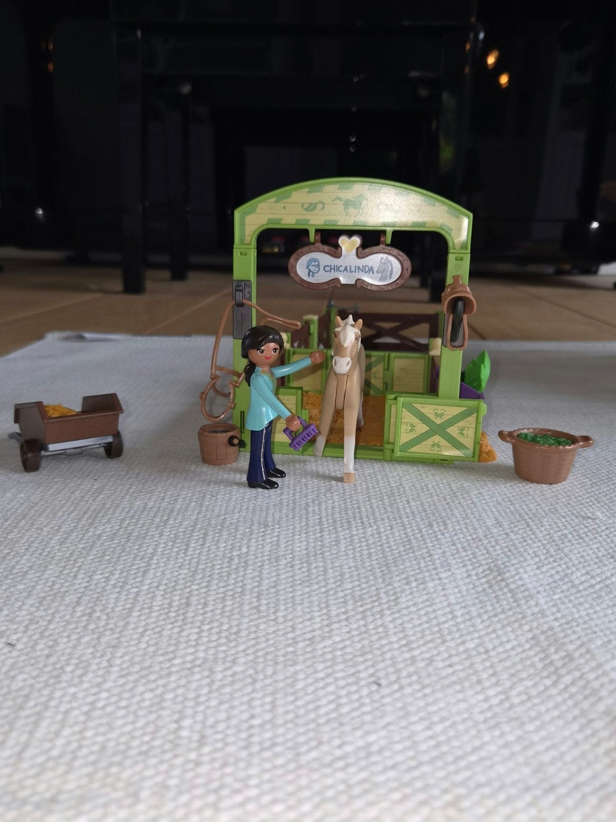 Playmobil Spirit Riding Free - Chicalinda's Stal (9479), Gebouw, Complete set, Ophalen of Verzenden, Zo goed als nieuw