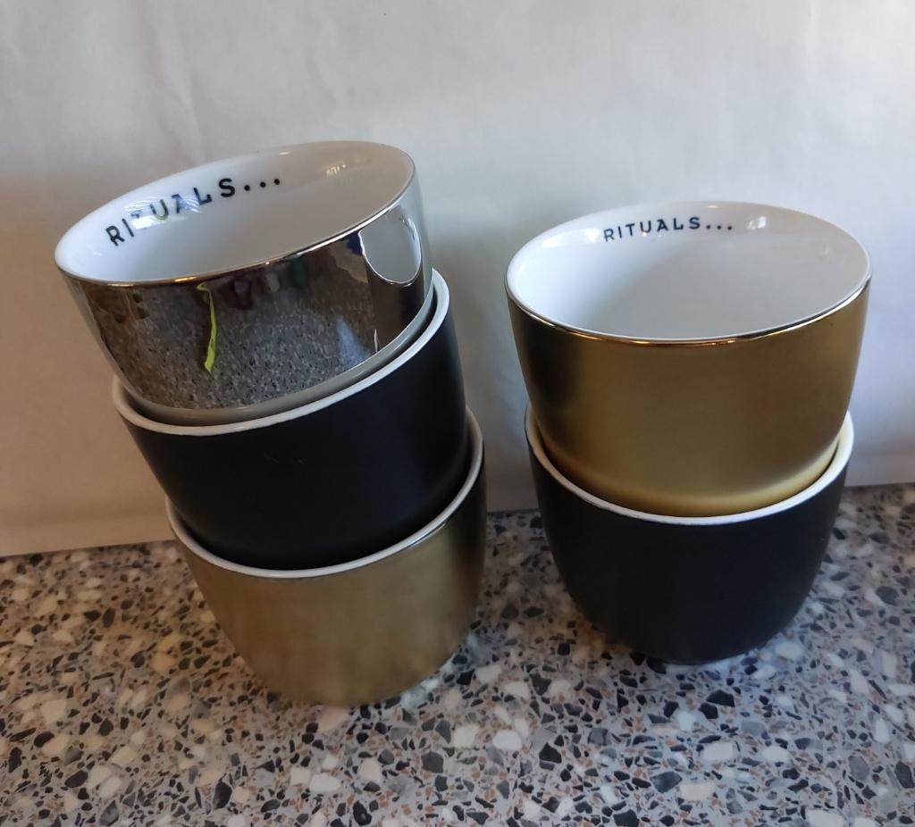 5 beker mok Rituals zonder oor zwart, zilver, goud, Ophalen of Verzenden, Zo goed als nieuw, Overige stijlen, Kop(pen) en/of Schotel(s)