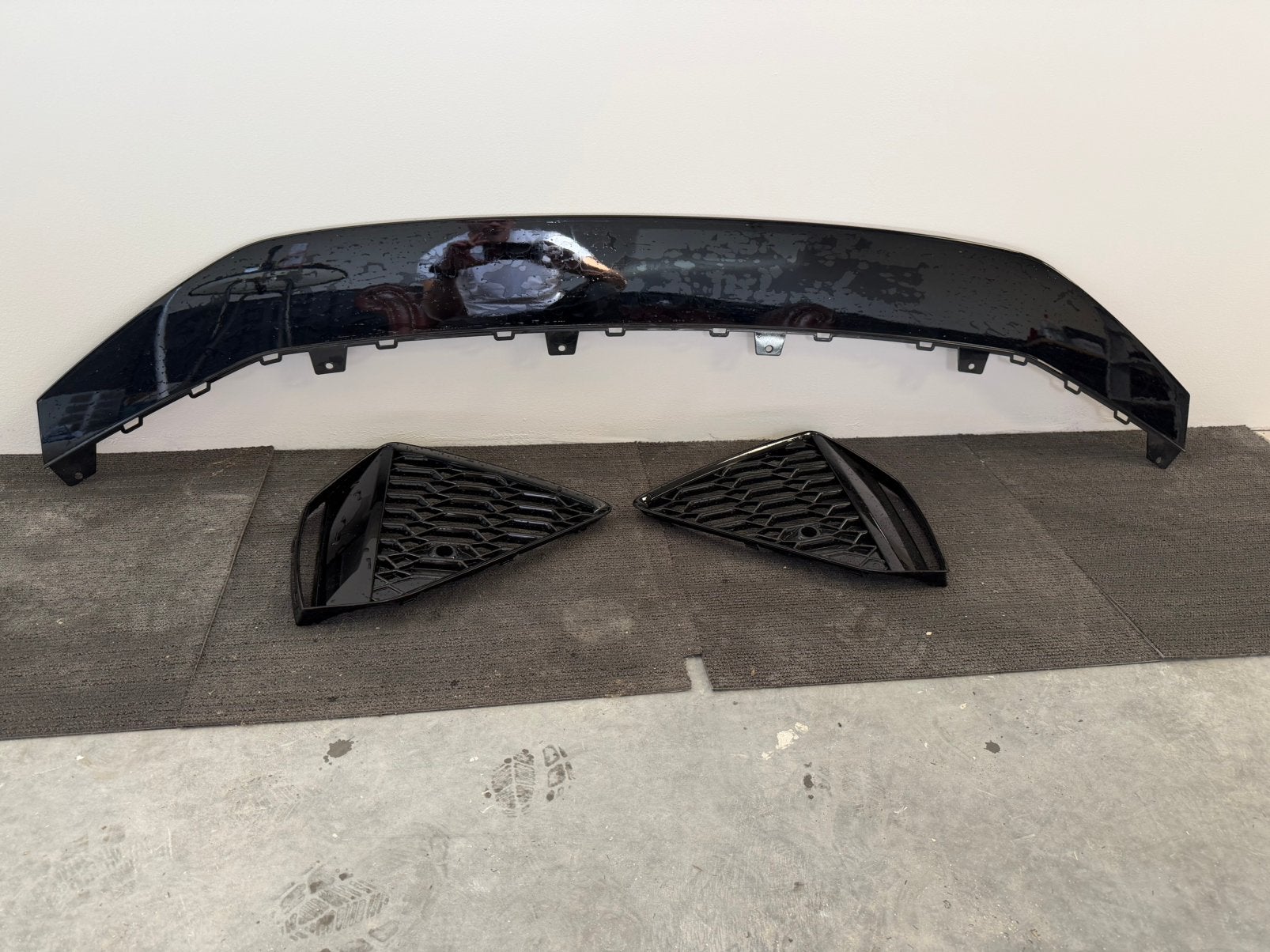 RS6 C8 frontlip in de ppf met roosters, Ophalen, Bumper