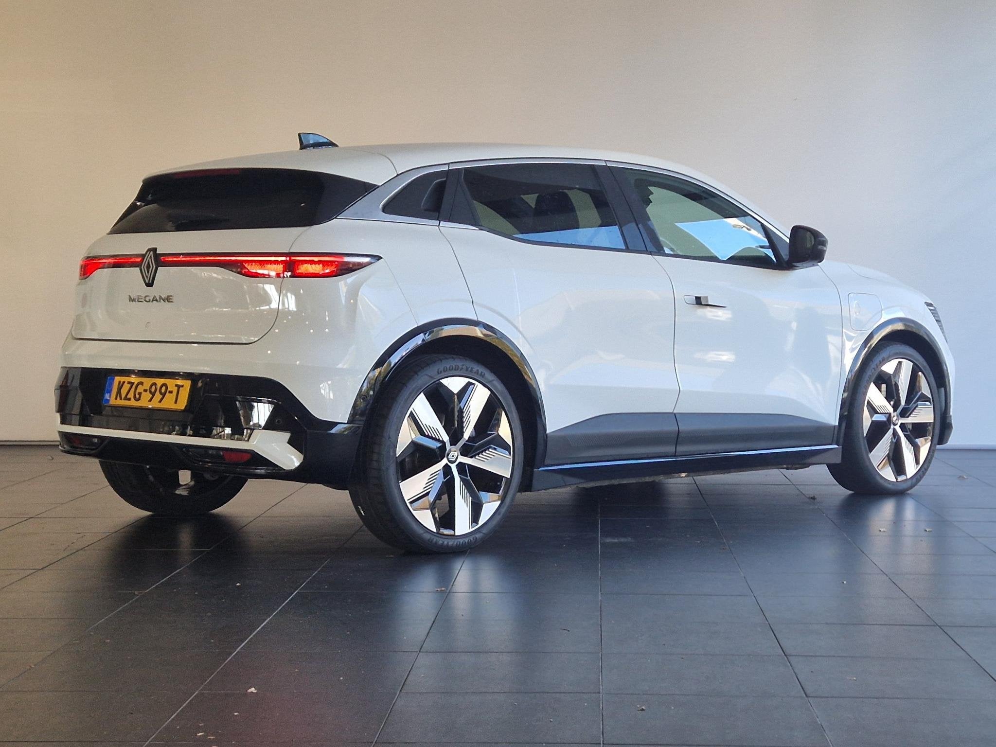 Renault Megane E-Tech EV60 Optimum Charge Techno | 360 CAMER, Met garantie (alle), Leder en Stof, Wit, 218 pk