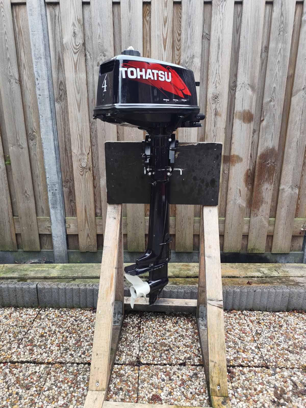 Tohatsu 4pk, 2- takt Buitenboordmotor lang, Ophalen, 5 tot 10 pk, Viertaktmotor, Zo goed als nieuw