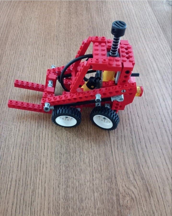 Vintage Lego Technic 8044 Pneumatic rood, Kinderen en Baby's, Speelgoed | Speelgoedvoertuigen, Ophalen of Verzenden, Gebruikt