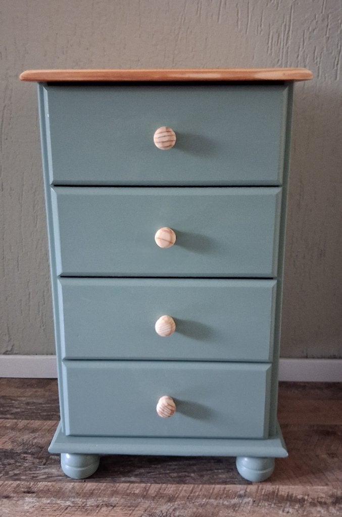 Gerestyled Grenen Ladekastje/nachtkastje Saliegroen boho, Ophalen, Minder dan 50 cm, Zo goed als nieuw, 3 of 4 laden
