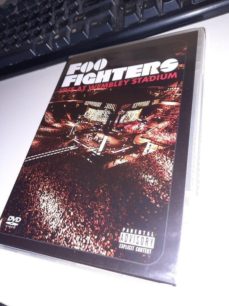 DVD Foo Fighters – Live At Wembley Stadium, Alle leeftijden, Ophalen, Zo goed als nieuw