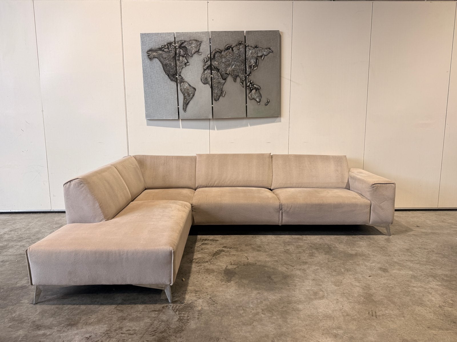Mooie Luxe Beige Bank, Hoekbank, Ophalen of Verzenden, Zo goed als nieuw, Vierpersoons of meer