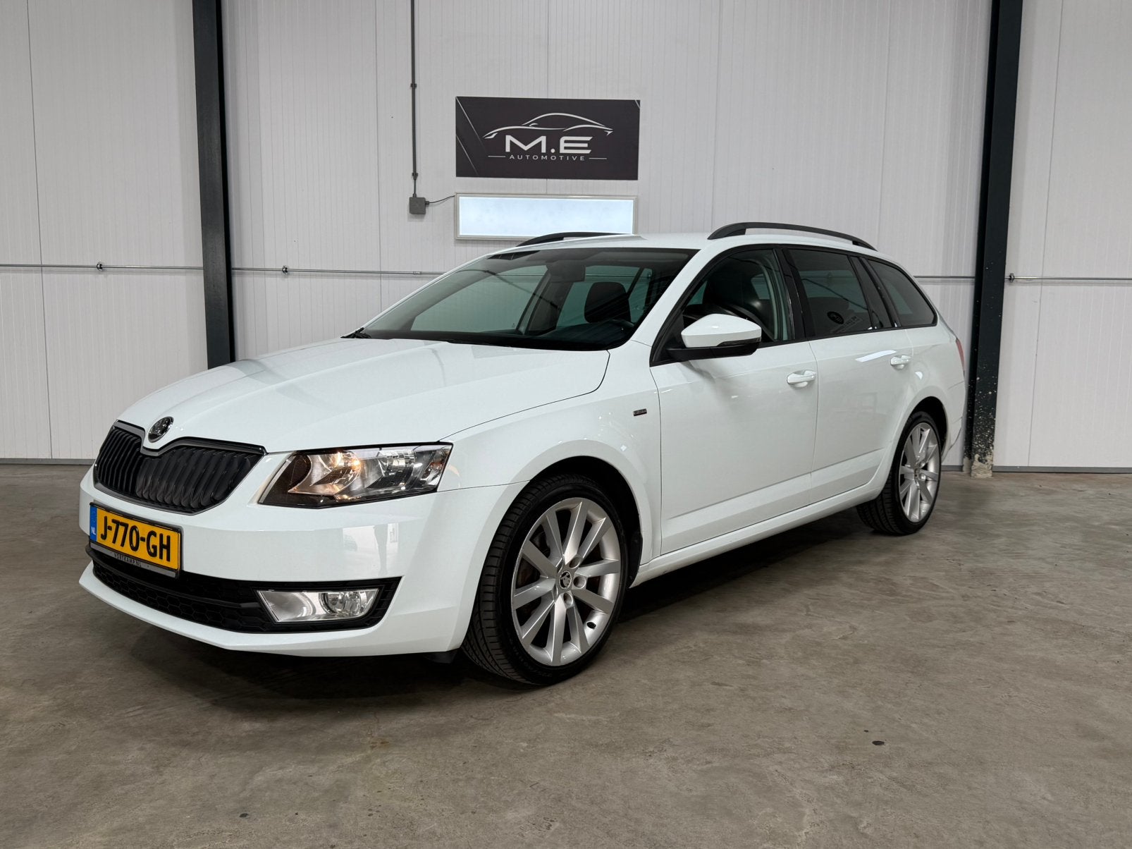 Skoda Octavia 1.0 JOY/STOELVERW/CRUISE/TREKHAAK/CARPLAY, Auto's, 1147 kg, 620 kg, Bedrijf, Handgeschakeld