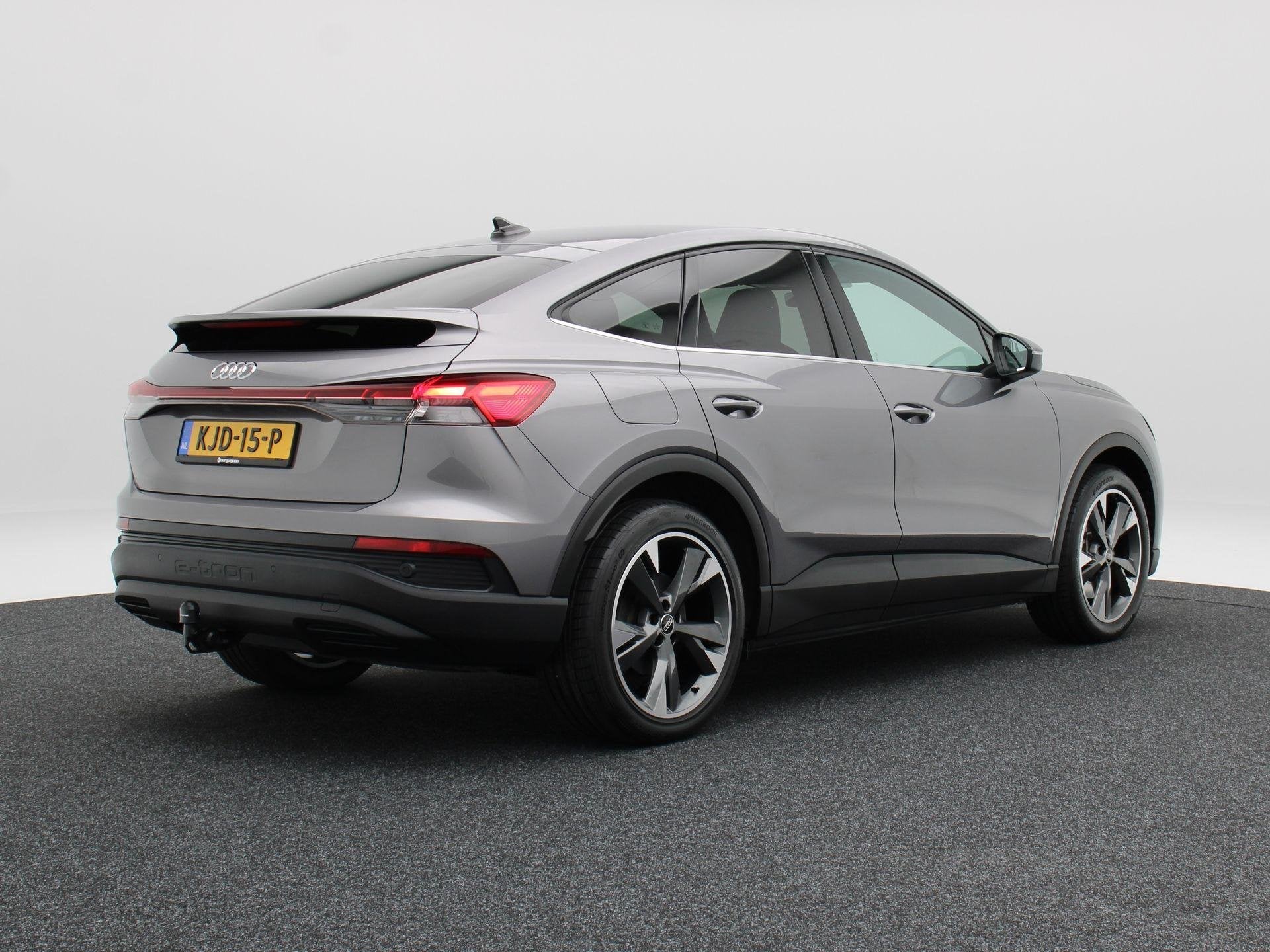 Audi Q4 Sportback e-tron 45 S Edition 82 kWh 286 Pk | Stoelv, Auto's, Audi, Automaat, Achterwielaandrijving, Gebruikt, Zwart