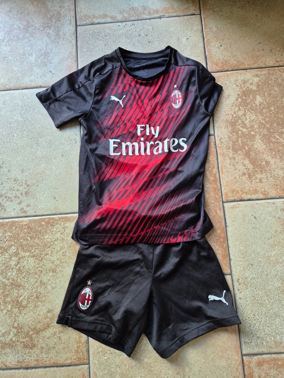 Tenue Ac Milan, Gebruikt, Jongen of Meisje, Puma, Sport- of Zwemkleding