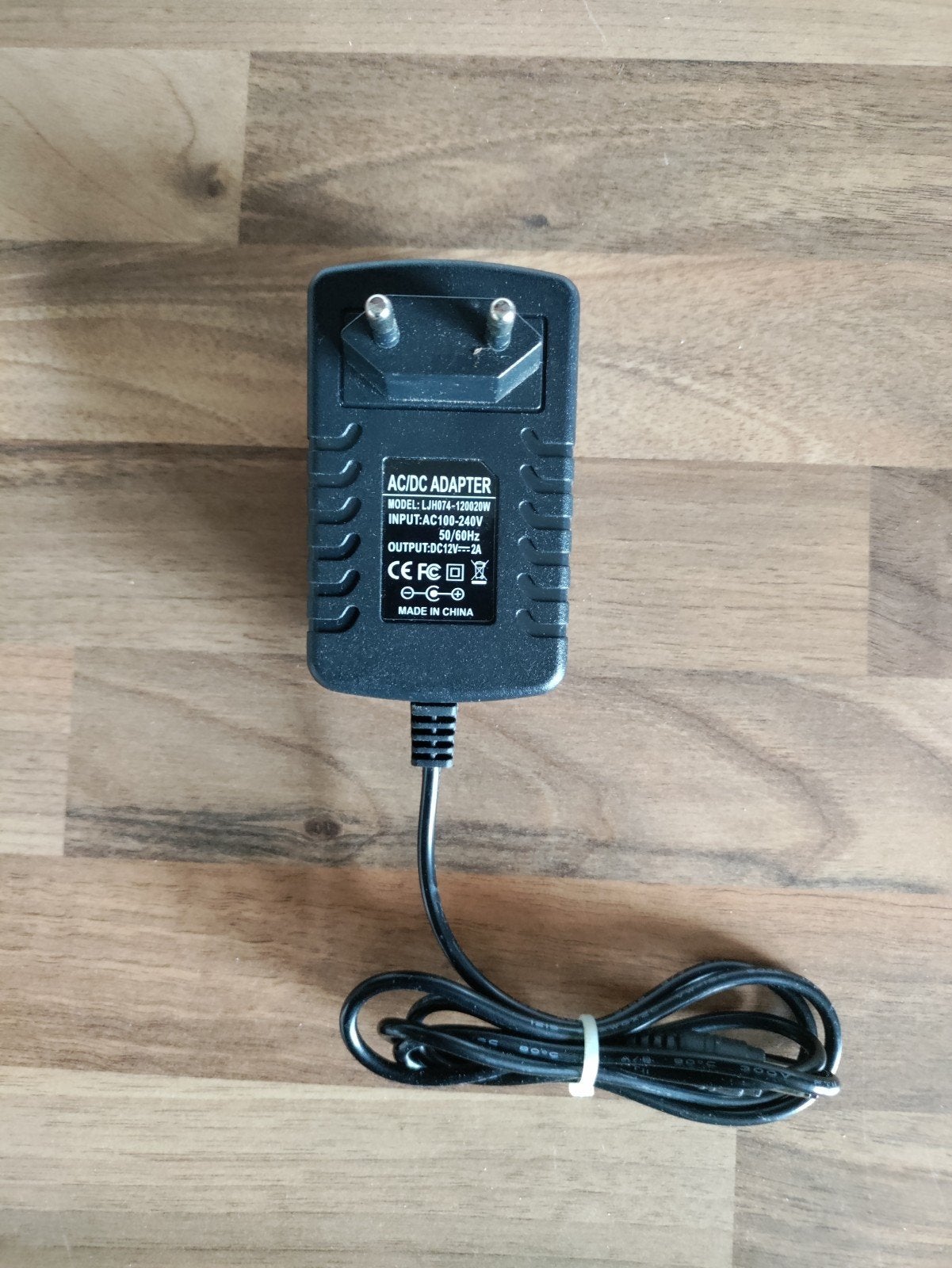 AC/DC Adapter 12V 2A - Universele Voedingsadapter, Ophalen, Gebruikt