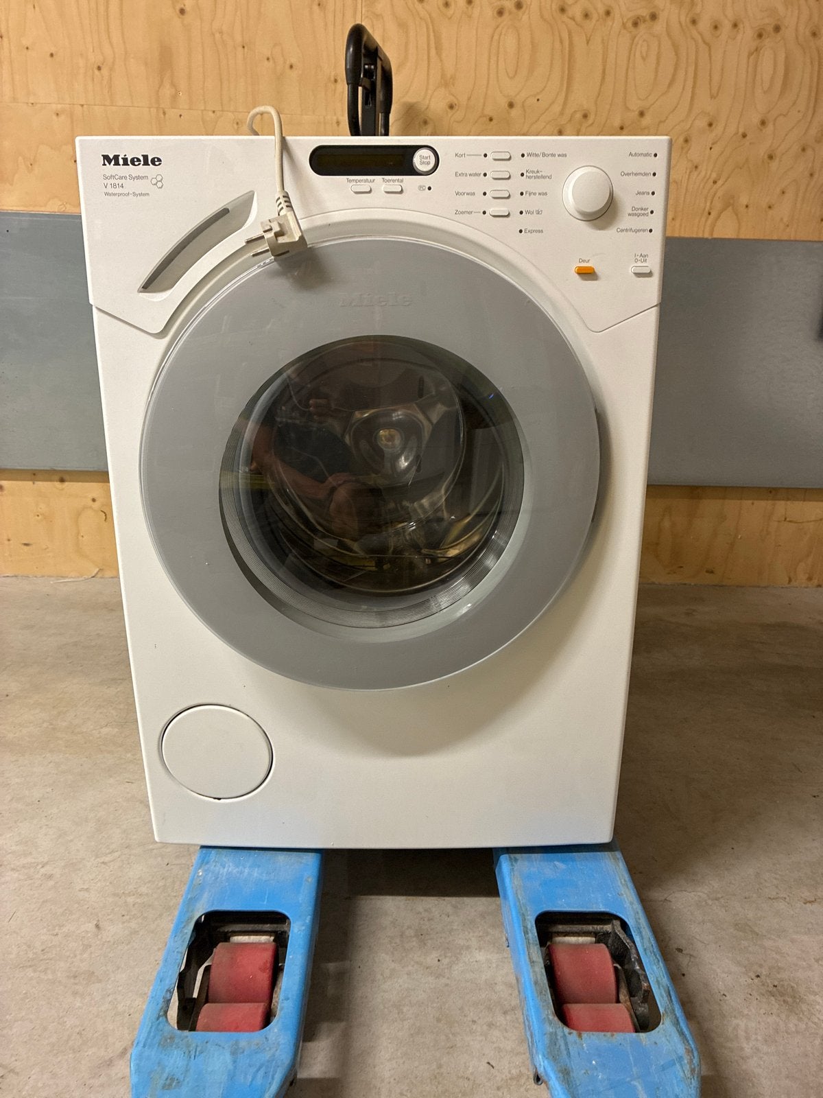 Miele V1814 Wasmachine voor onderdelen (trommelkruis defect), Ophalen, Niet werkend, Voorlader